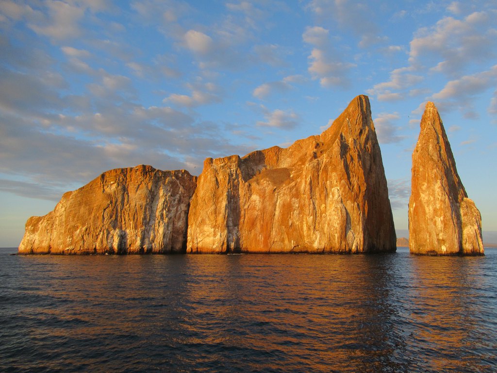 Kicker Rock (León Dormido): The Volcanic Icon of San Cristóbal